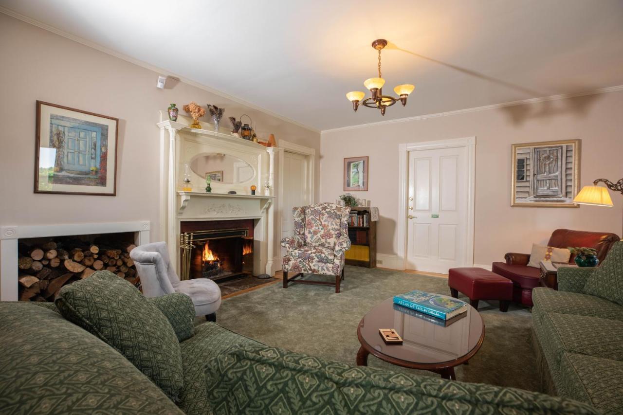 Maple Hill Farm Inn 오거스타 외부 사진