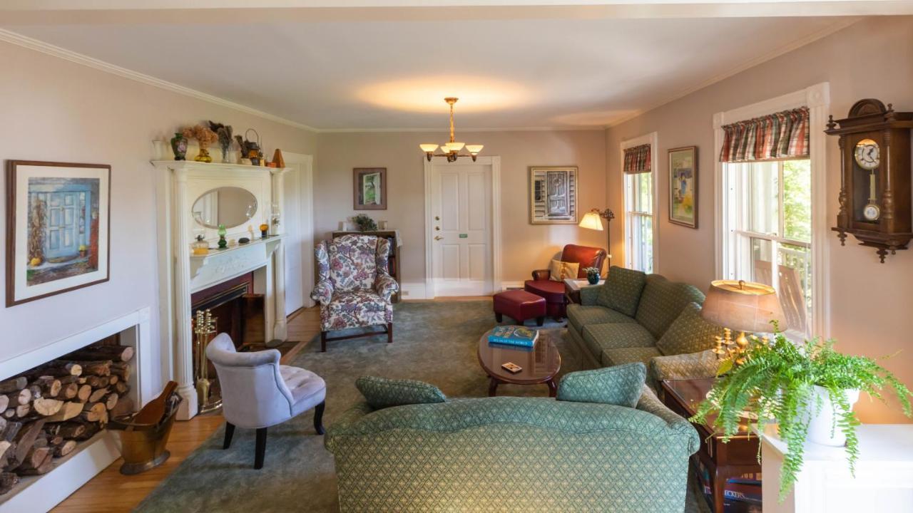 Maple Hill Farm Inn 오거스타 외부 사진