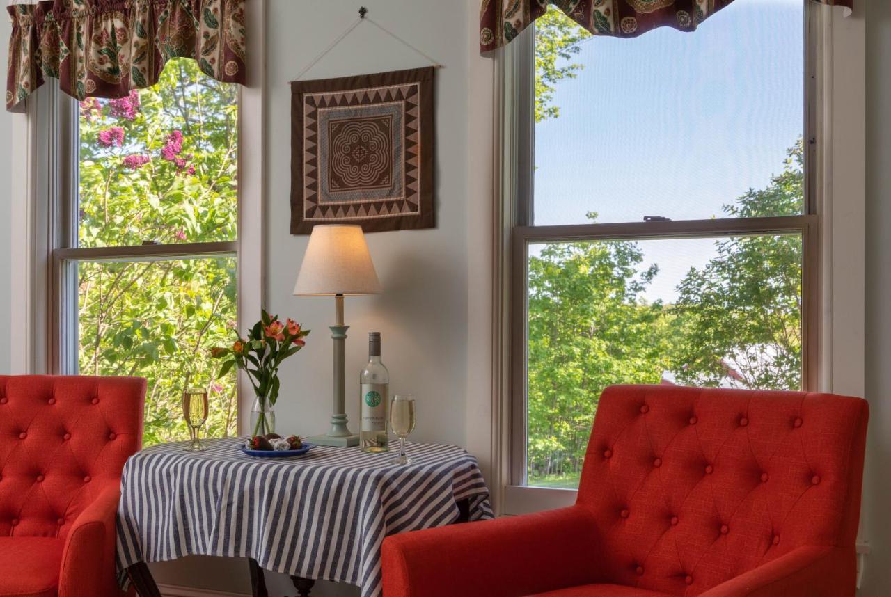 Maple Hill Farm Inn 오거스타 외부 사진