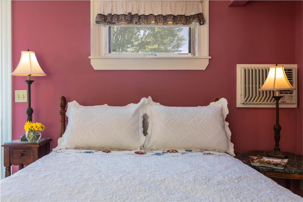 Maple Hill Farm Inn 오거스타 외부 사진